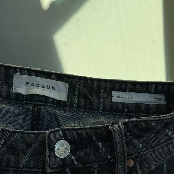 PacSun Mom Jeans Women’s 25 Black White Chalk Stripe High Rise Denim - Picture 4 of 5